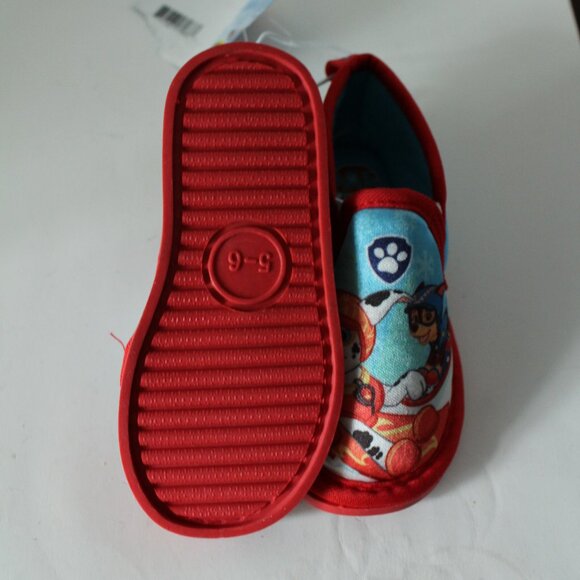 Paw Patrol  Slippers Size 5/6 Rubber Bottoms - Picture 2 of 3